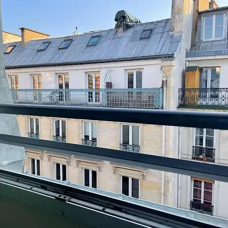 Appartement Charmant Studio Sous Les Toits De